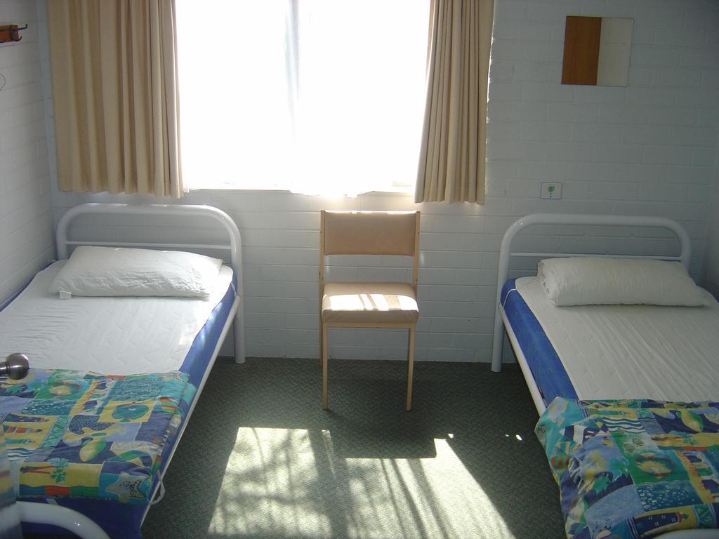 Wandarrah Lodge Hostel Меримбула Экстерьер фото